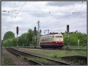Zum Vergrößern auf das Bild klicken! Dort können Sie auch blättern und die Bildunterschriften lesen! 103 113 in Hetzerath