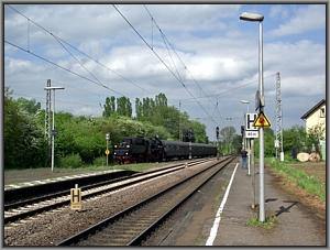 Zum Vergrößern auf das Bild klicken! Dort können Sie auch blättern und die Bildunterschriften lesen! 52 1360 in Hetzerath