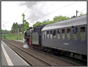 Zum Vergrößern auf das Bild klicken! Dort können Sie auch blättern und die Bildunterschriften lesen!