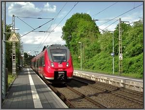 Zum Vergrößern auf das Bild klicken! Dort können Sie auch blättern und die Bildunterschriften lesen! 442 207 in Föhren