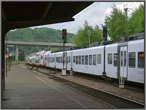 Zum Vergrößern auf das Bild klicken! Dort können Sie auch blättern und die Bildunterschriften lesen! 429 125 in Ehrang