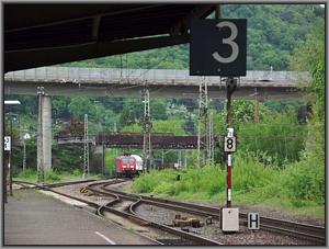 Zum Vergrößern auf das Bild klicken! Dort können Sie auch blättern und die Bildunterschriften lesen! 145 027 in Ehrang