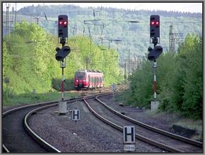 Zum Vergrößern auf das Bild klicken! Dort können Sie auch blättern und die Bildunterschriften lesen! 442 208 in Ehrang